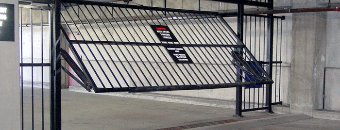 Garage commercial gate