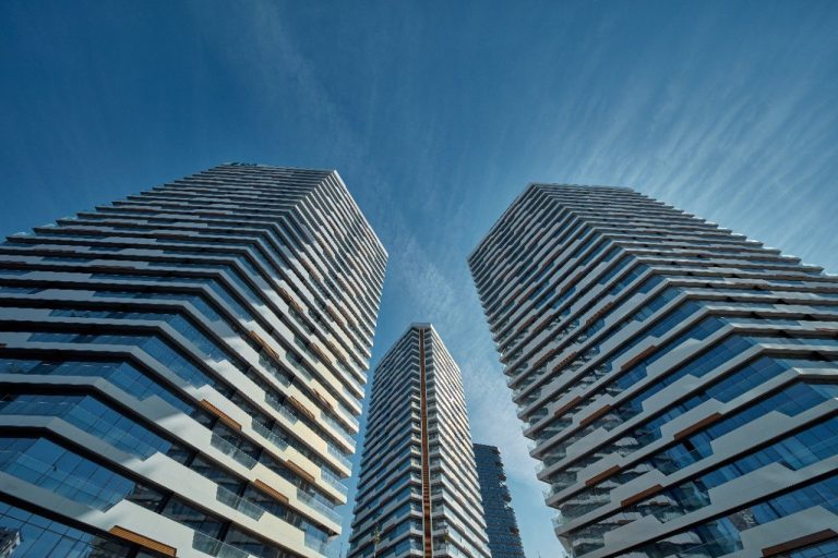 Modern Office Facade Solutions in Canada: Design, Benefits, and Best Products